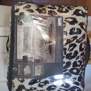 Queen Comforter Set